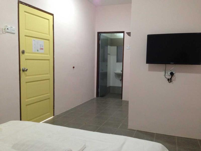 First Guest House كوانتان المظهر الخارجي الصورة